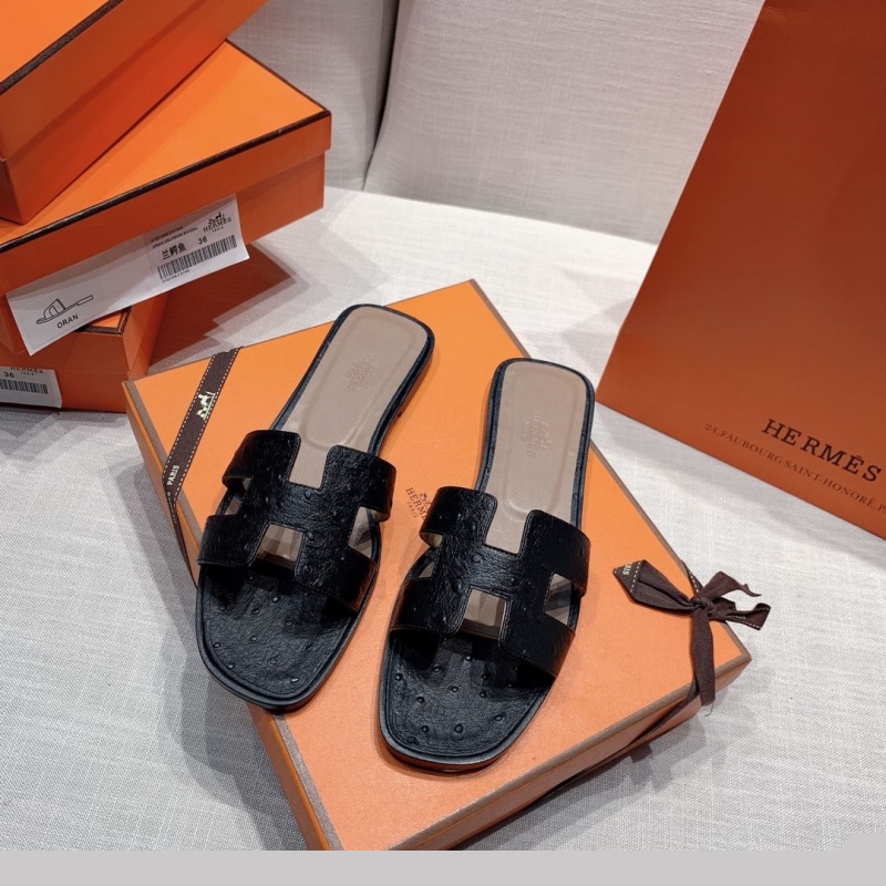 H**mes slippers